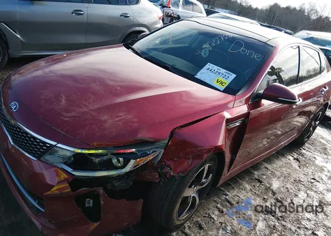 2018 Kia Optima S z USA, uszkodzony, nr VIN 5XXGT4L3XJG237047